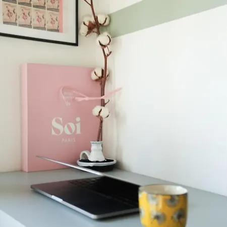 Guestready - Charming Studio In The 18Th Arr * Parigi